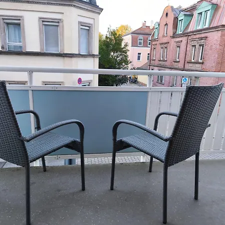 Falk Homes- Luxus City Apartment, Ideal Fuer Geschaeftsreisende & Familien - Nahe Messe, Mit Balkon, Arbeitsplatz & Parkplatz Im Zentrum Nuernbergs, Self Check-In Exterior photo