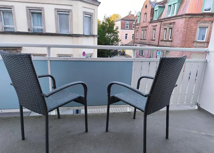 Falk Homes- Luxus City Apartment, Ideal Fuer Geschaeftsreisende & Familien - Nahe Messe, Mit Balkon, Arbeitsplatz & Parkplatz Im Zentrum Nuernbergs, Self Check-In
